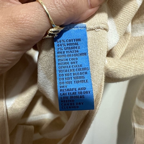 J.McLaughlin Tan & White Striped Lightweight CrewnecK Sweater Coastal Size Large - Picture 4 of 4